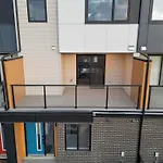 Skyline Retreat Spacious 4Br Home With Balcony!
