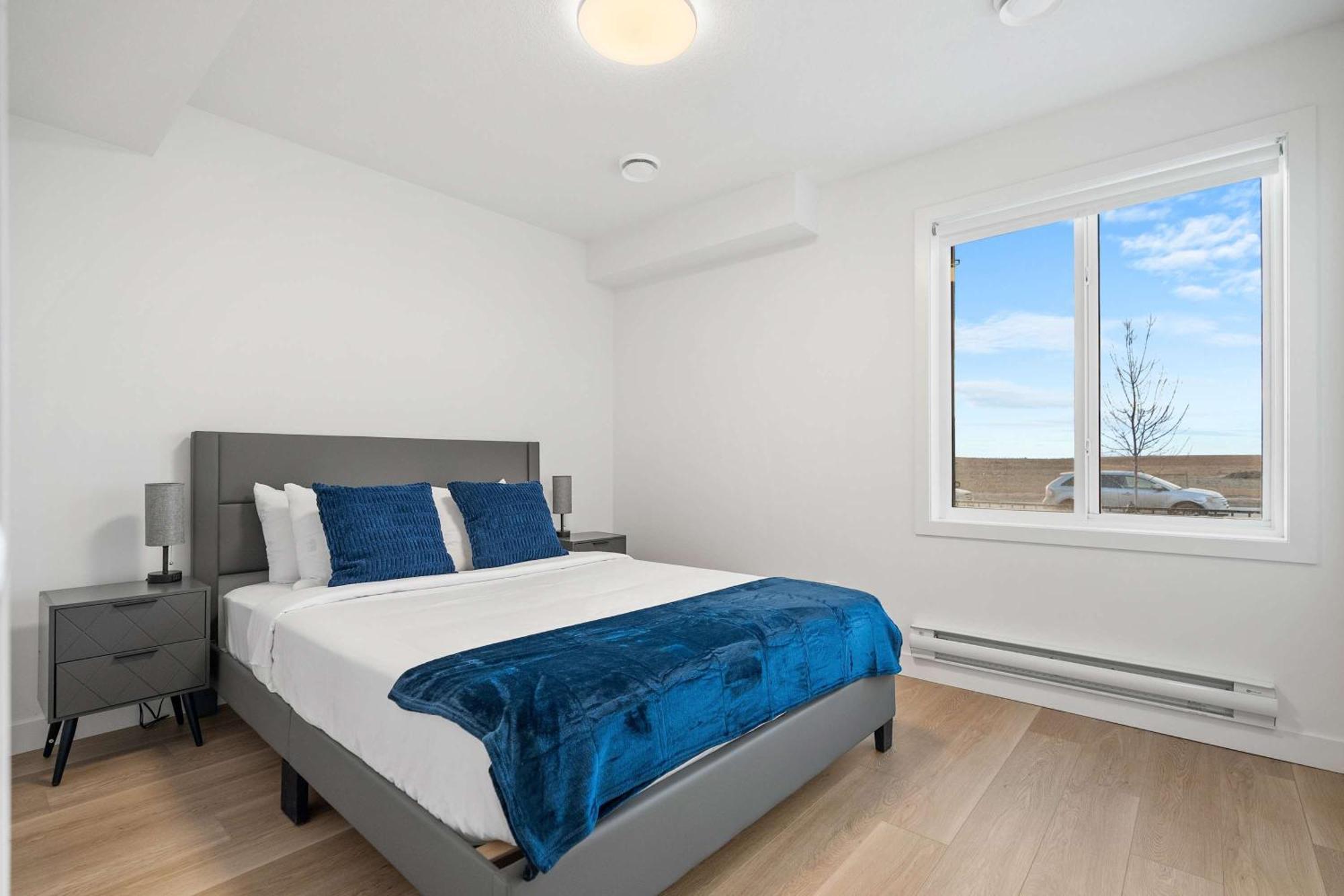 Holiday home Skyline Retreat Spacious 4Br Home With Balcony! Calgary